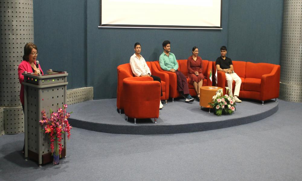 Comparten estudiantes experiencias de intercambios académicos