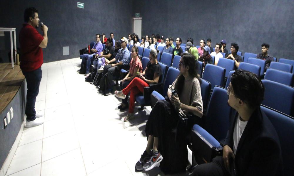 Estudiantes de Ingeniería en Videojuegos impartieron charla “Game Jams”