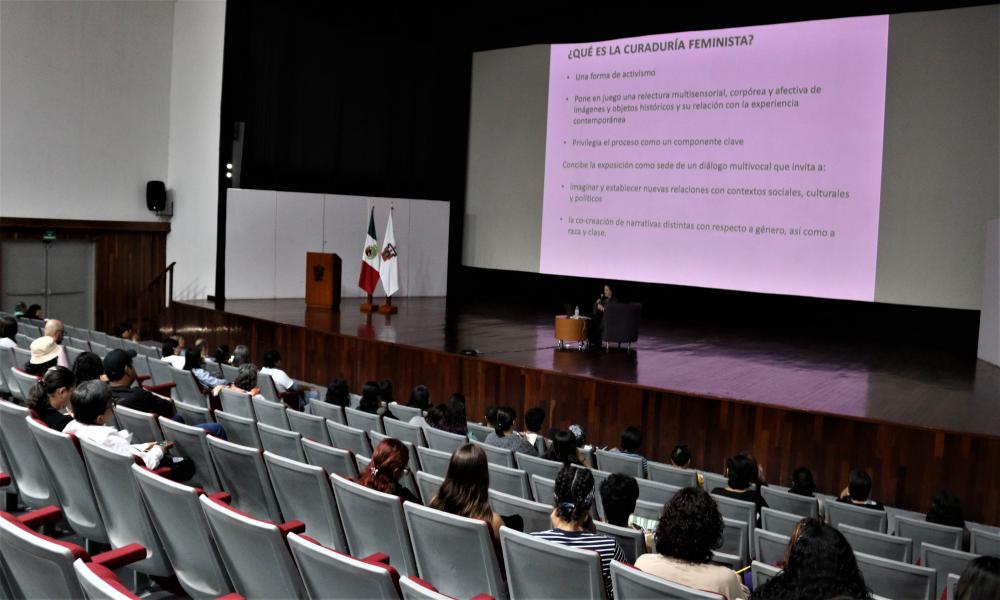El gobierno es un muro para el feminismo en México Dra. Karen Cordero