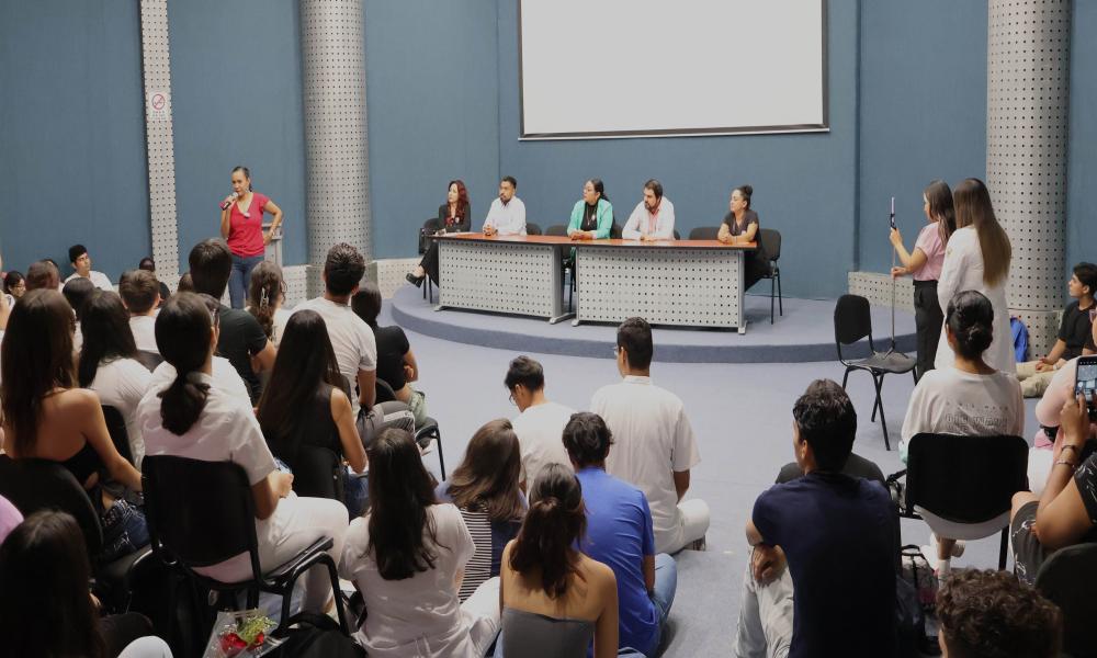 Conmemora el Día Mundial de la Lactancia Materna en CUCosta