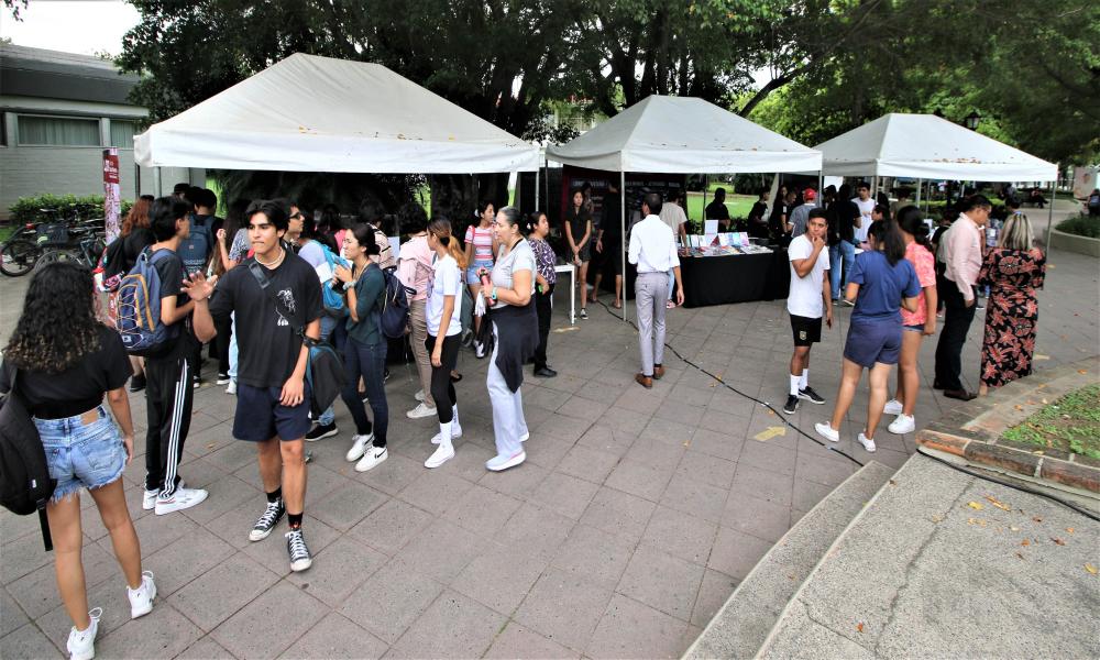 Inauguran “Feria Bibliográfica CUCosta 2022”