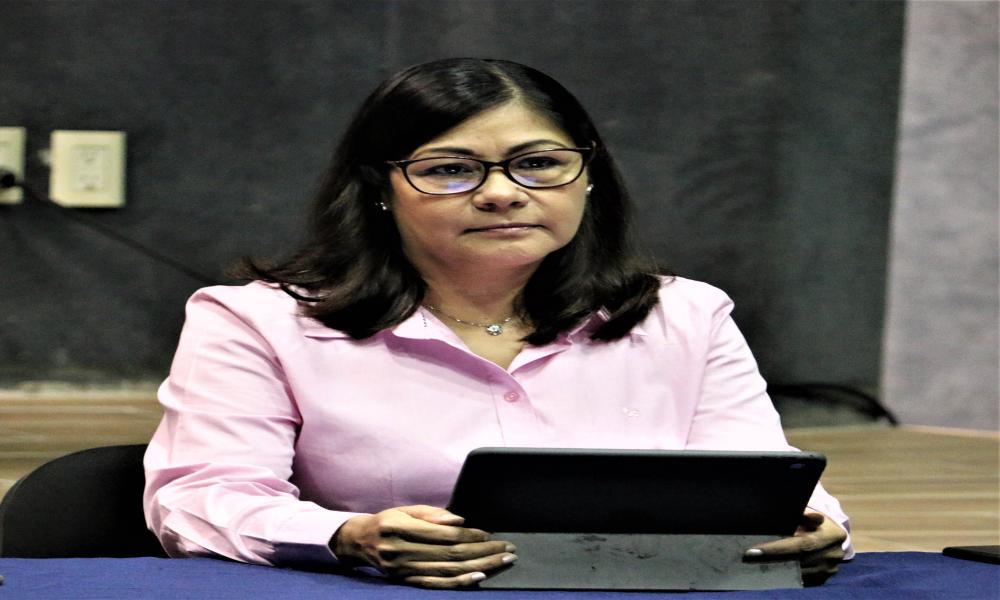 Presentan universitarios el Libro “Estudios Sociales y Económicos, Acercamiento Multidisciplinares”.