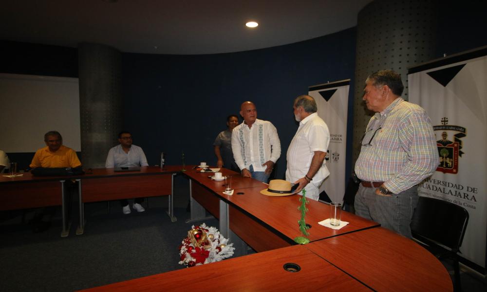 Agradecen autoridades de Las Juntas proyectos arquitectónicos realizados en CUCosta