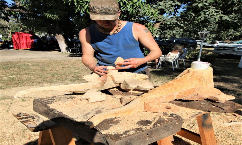 Concluye Simposio Internacional de Escultura en Madera y reconocen a alumnos del CUCosta