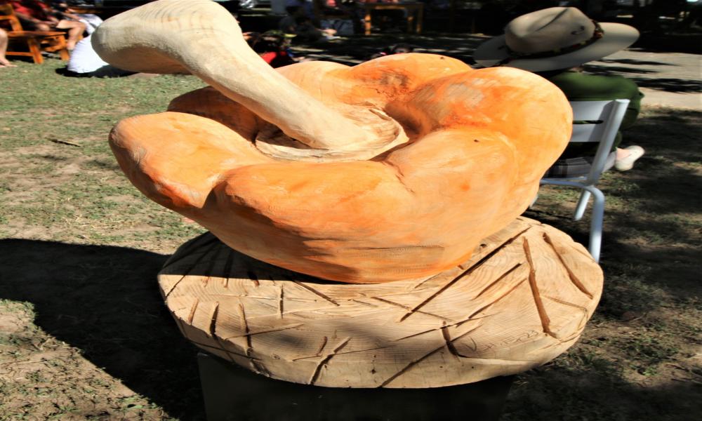 Concluye Simposio Internacional de Escultura en Madera y reconocen a alumnos del CUCosta