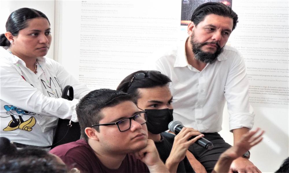 Presentan con éxito Masterclass “Introducción al Lenguaje en Artes Visuales