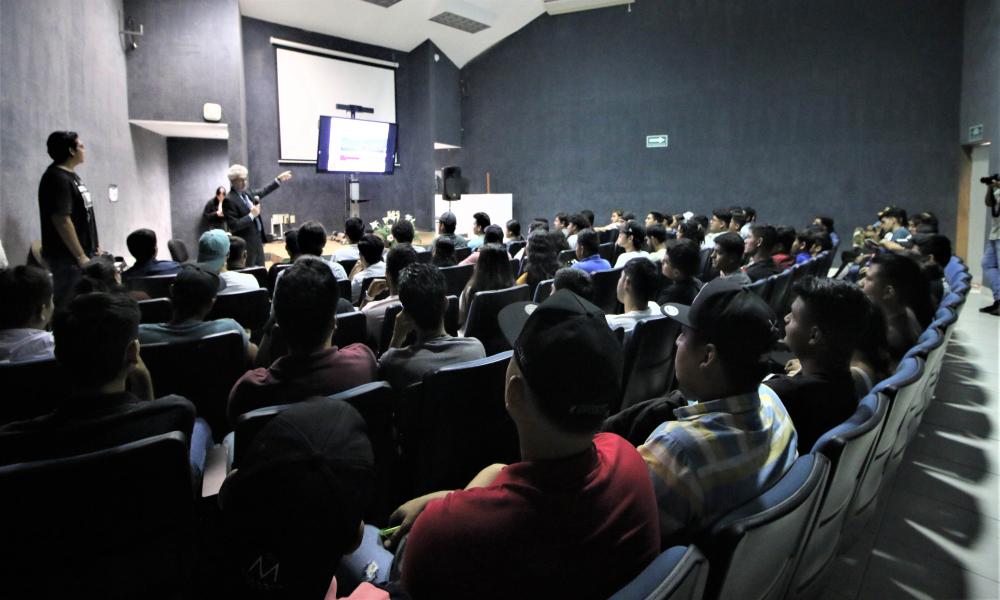 En CUCosta imparte la Cátedra “Ing. Jorge Matute Remus 2023”