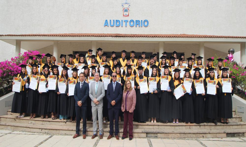 Egresa la XXVII Generación de Licenciatura en Médico Cirujano y Partero del CUCosta