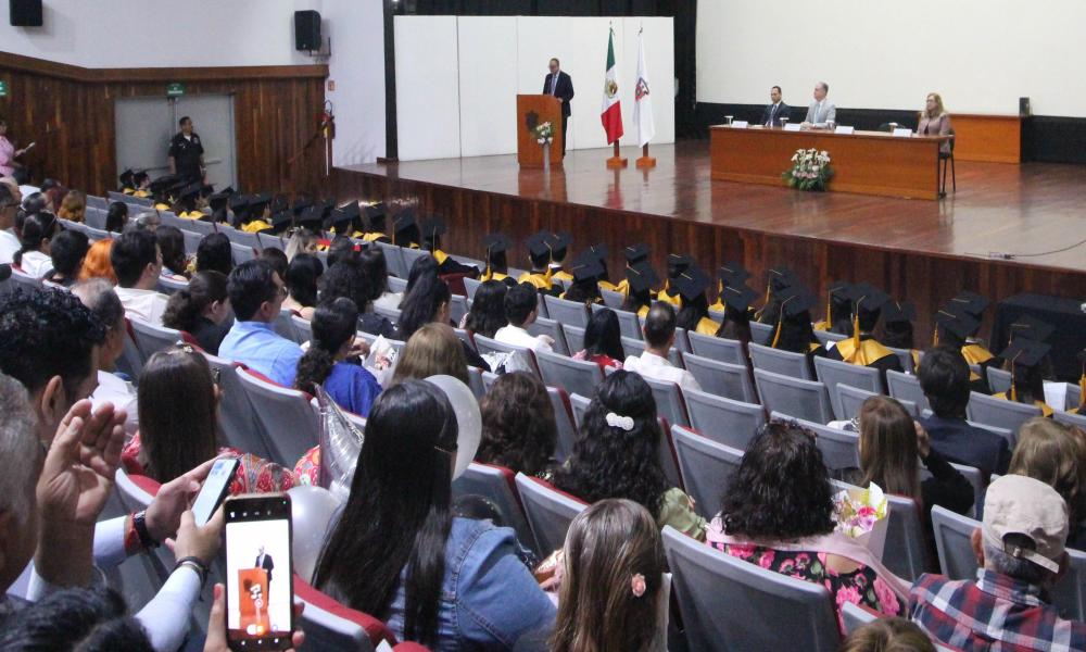 Egresa la XXVII Generación de Licenciatura en Médico Cirujano y Partero del CUCosta