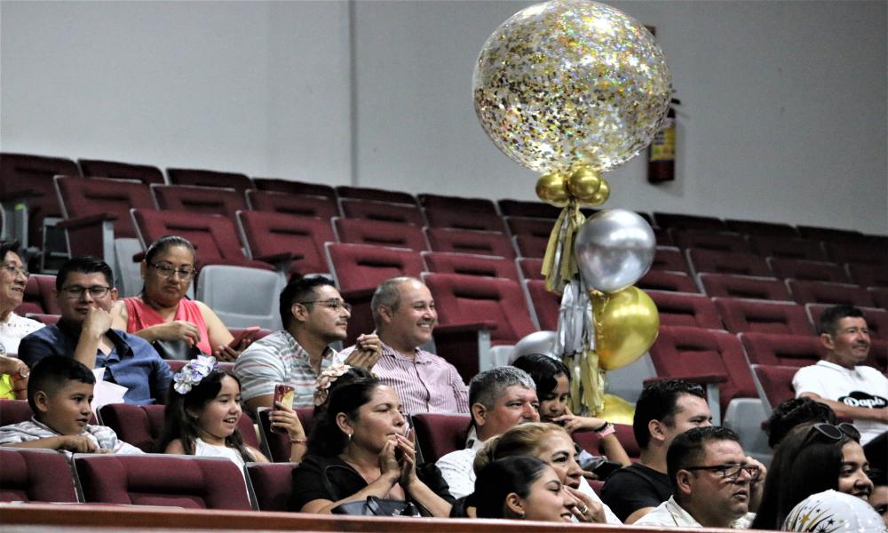 Egresó la XXIV Generación de Lic. en Médico Cirujano y Partero “Dra. Miriam Partida Pérez”