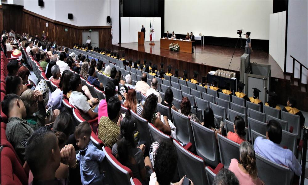 Egresó la XXIV Generación de Lic. en Médico Cirujano y Partero “Dra. Miriam Partida Pérez”