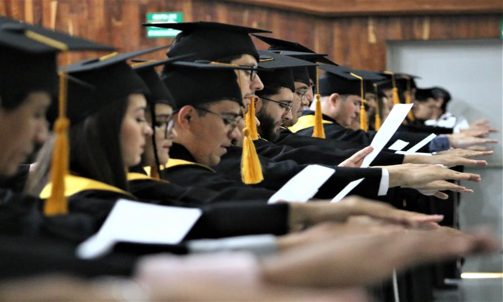 Egresó la XXIV Generación de Lic. en Médico Cirujano y Partero “Dra. Miriam Partida Pérez”