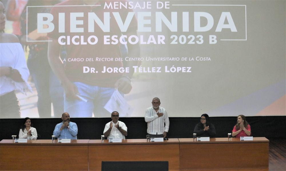 El Dr. Jorge Téllez dio la bienvenida a la comunidad universitaria en el calendario 2023 B
