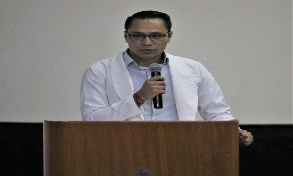 Emotiva ceremonia de “Imposición de Batas” a estudiantes de Medicina