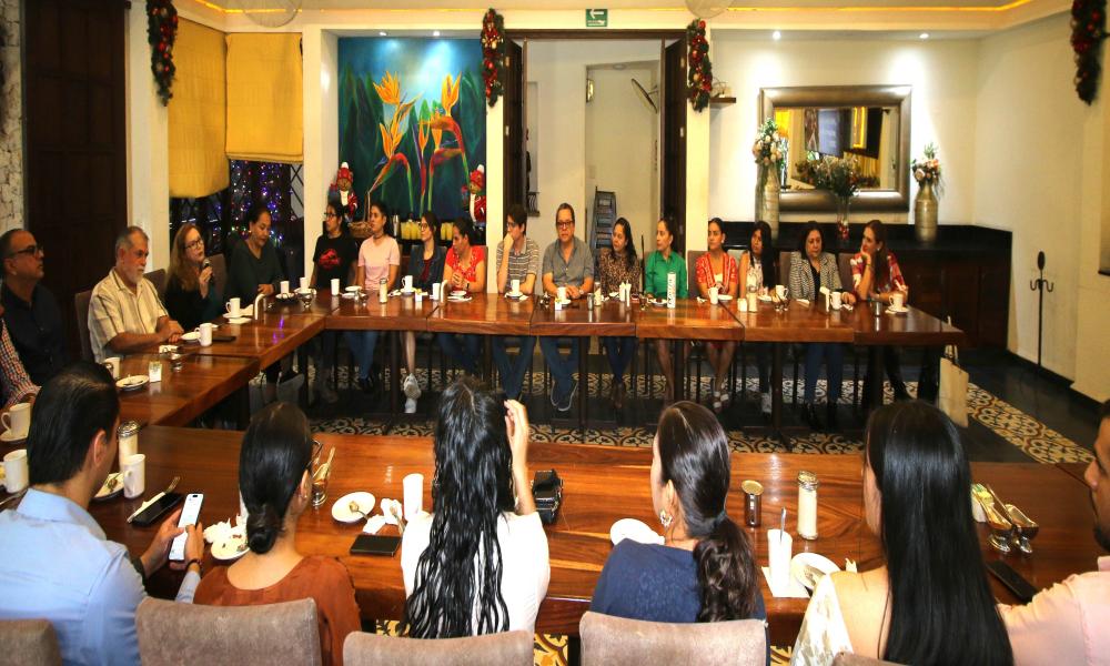 Celebran directivos y académicos de la División de Ciencias Biológicas y de la Salud en vísperas de las fiestas navideñas