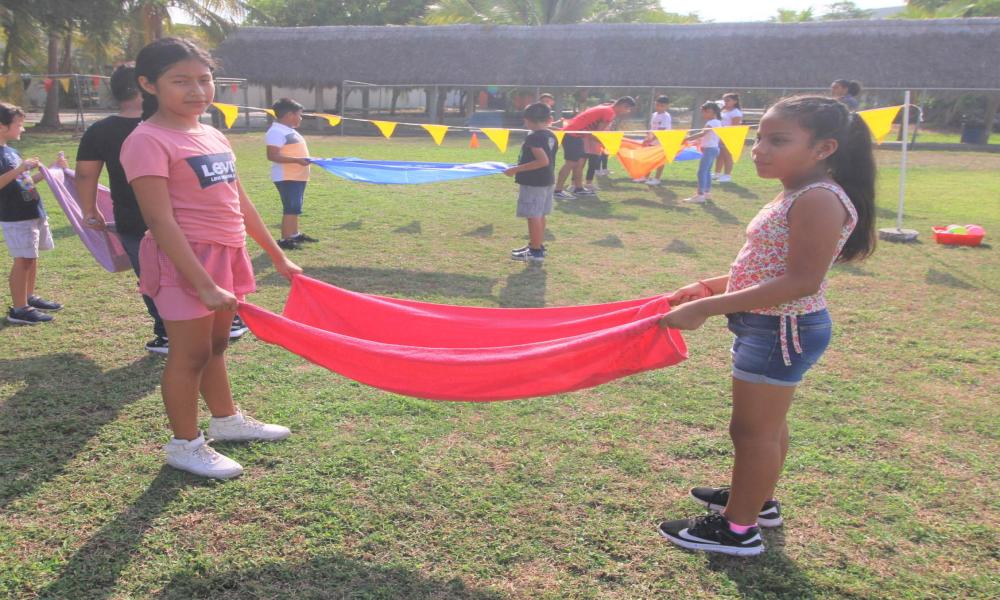 Más de 30 niños y niñas disfrutaron del festejo del día del niño en CUCosta
