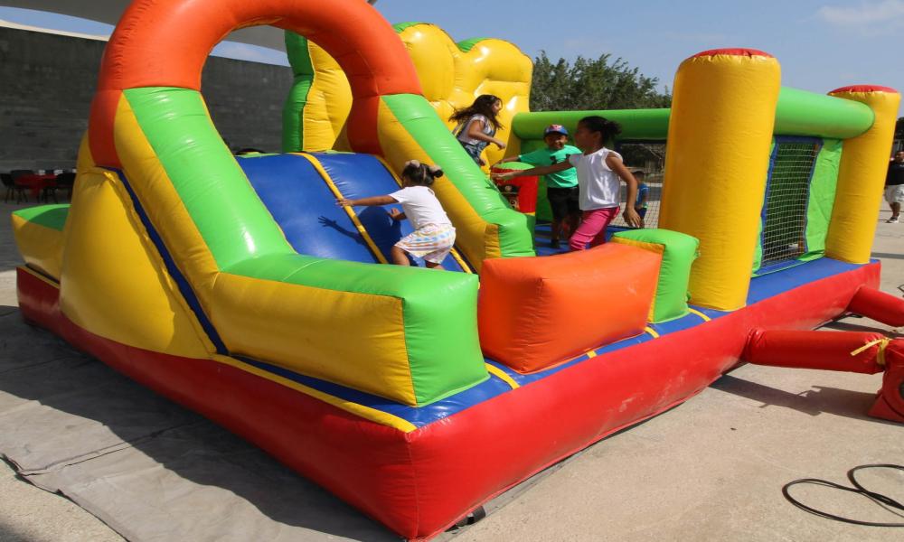 Más de 30 niños y niñas disfrutaron del festejo del día del niño en CUCosta