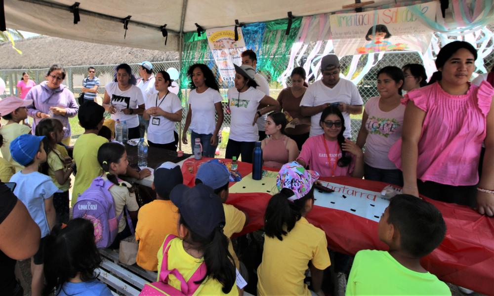 Realizan “1er. Festival del Día del Niño y Niña CUCosta”
