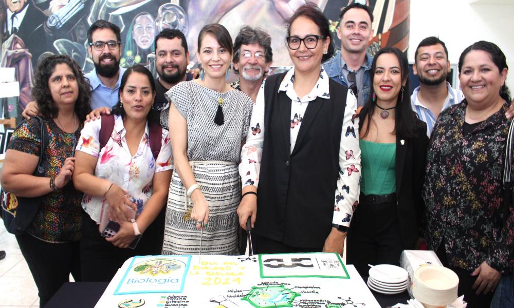 Celebran en grande el Día del “Biólogo y Bióloga” en CUCosta