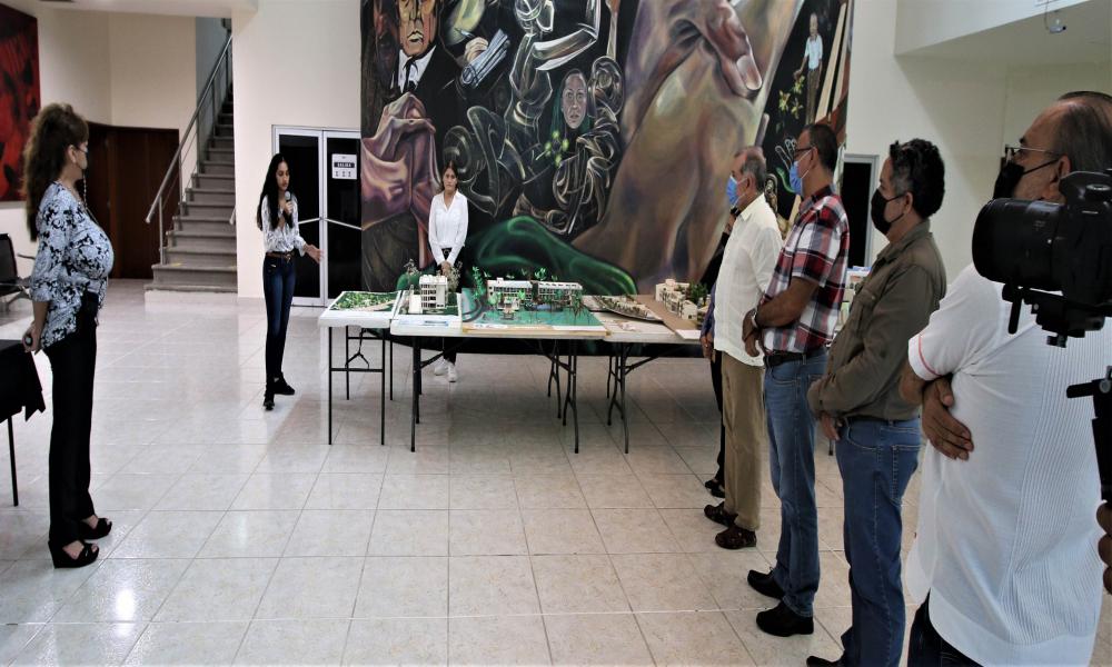 Presentan estudiantes de Arquitectura proyectos amables con el medio ambiente