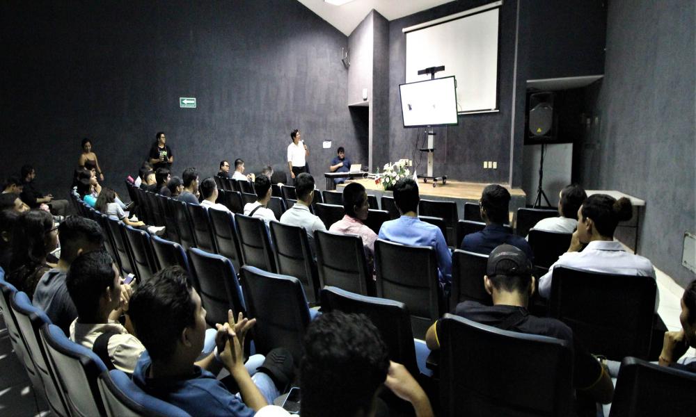 Difunden estudiantes de Cultura Física y Deportes proyectos de investigación