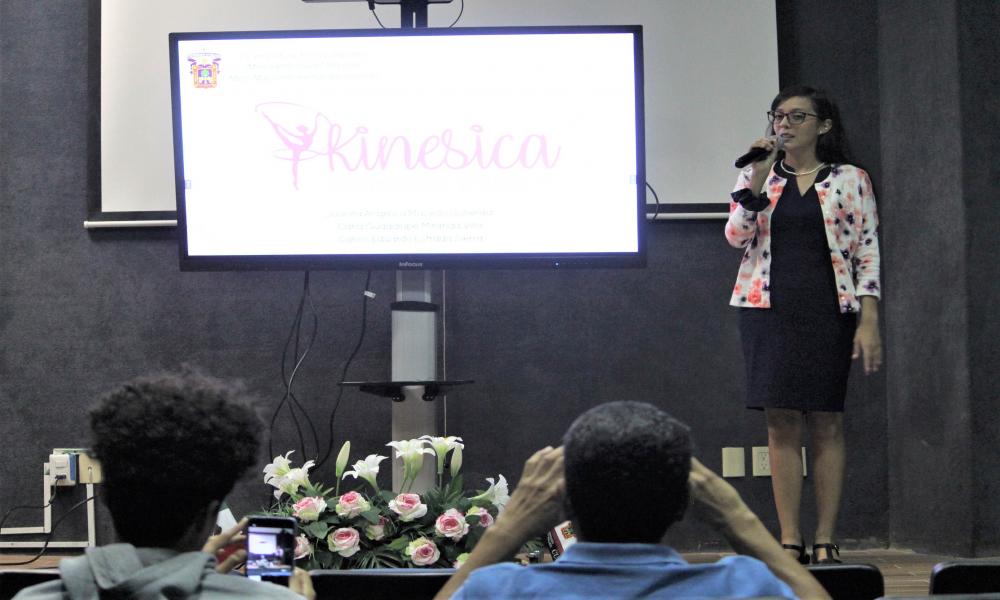 Difunden estudiantes de Cultura Física y Deportes proyectos de investigación