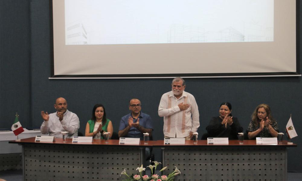 Reconocen 20, 25 y 30 años de labor docente en CUCosta