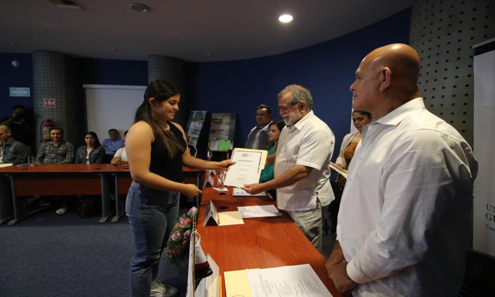 Entregan reconocimientos por la elaboración del Proyecto Conceptual y Urbano para renovar el centro de Las Juntas