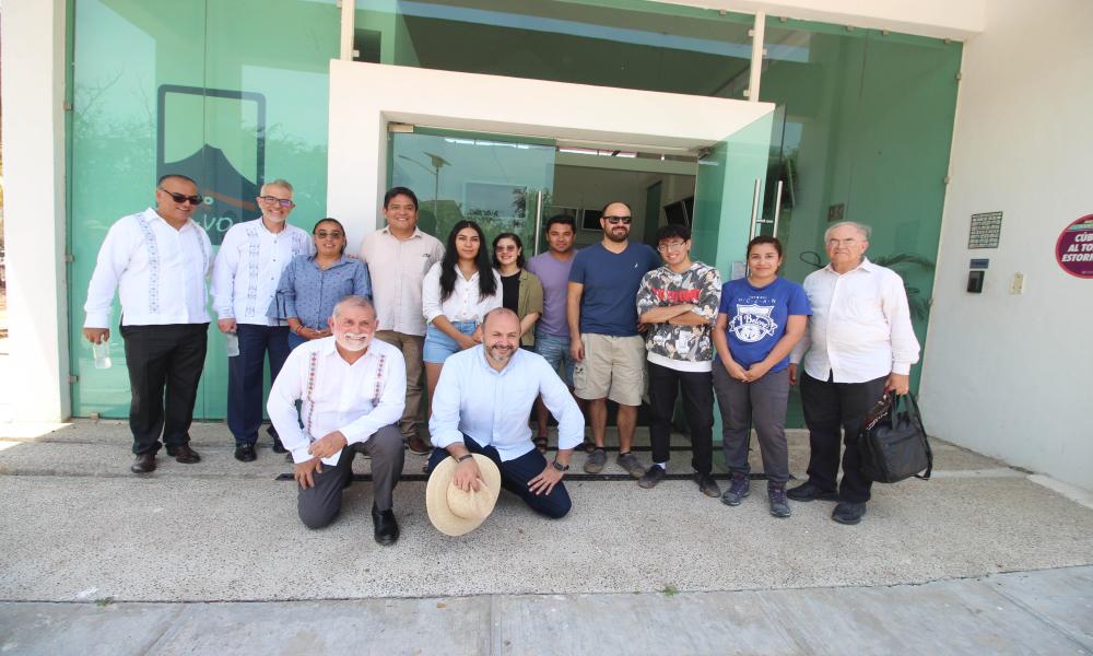 Develaron placas y corte de listón en espacios nuevos en el Centro Universitario de la Costa