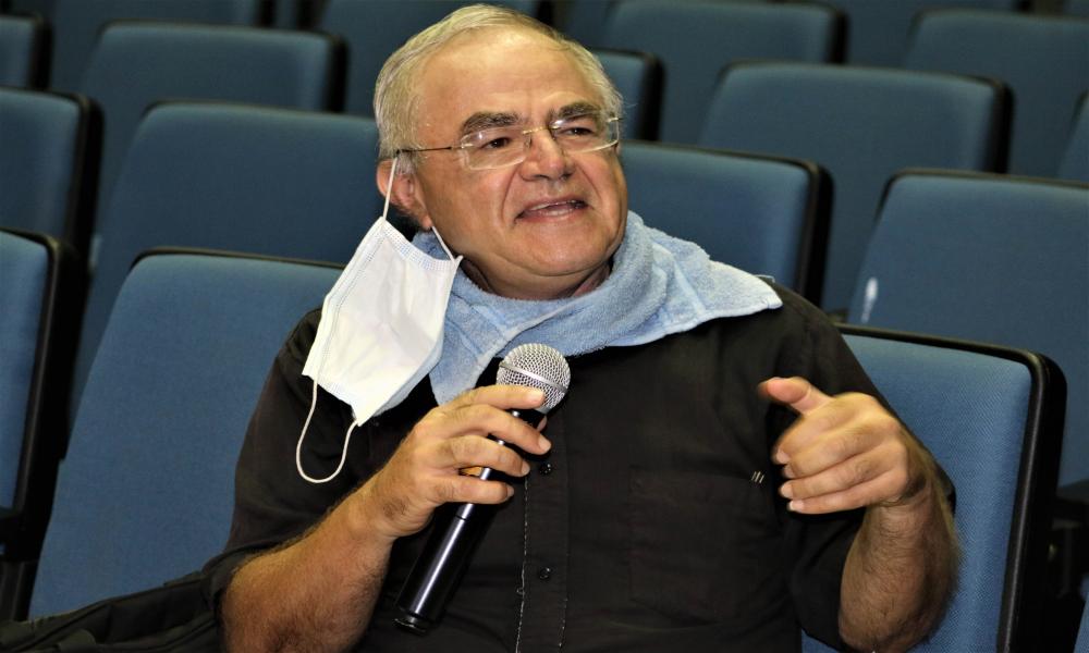 Regresan 120 adultos mayores del SUAM en CUCosta