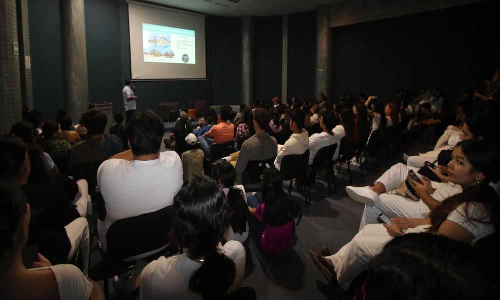 Se presentó la conferencia “En la ruta de la Biotecnología”