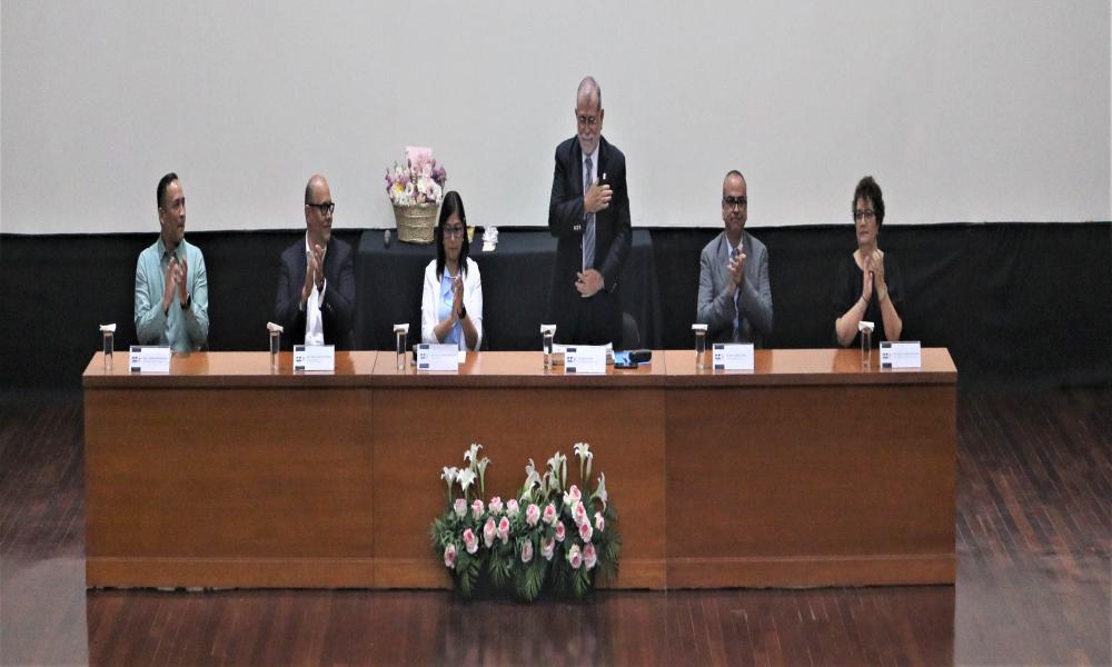 Se Gradúan 34 Licenciados en Turismo del CUCosta