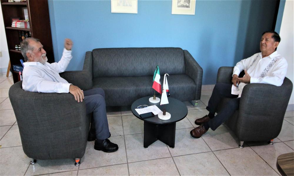 Conocen instalaciones del CUCosta e inquietudes de la comunidad universitaria