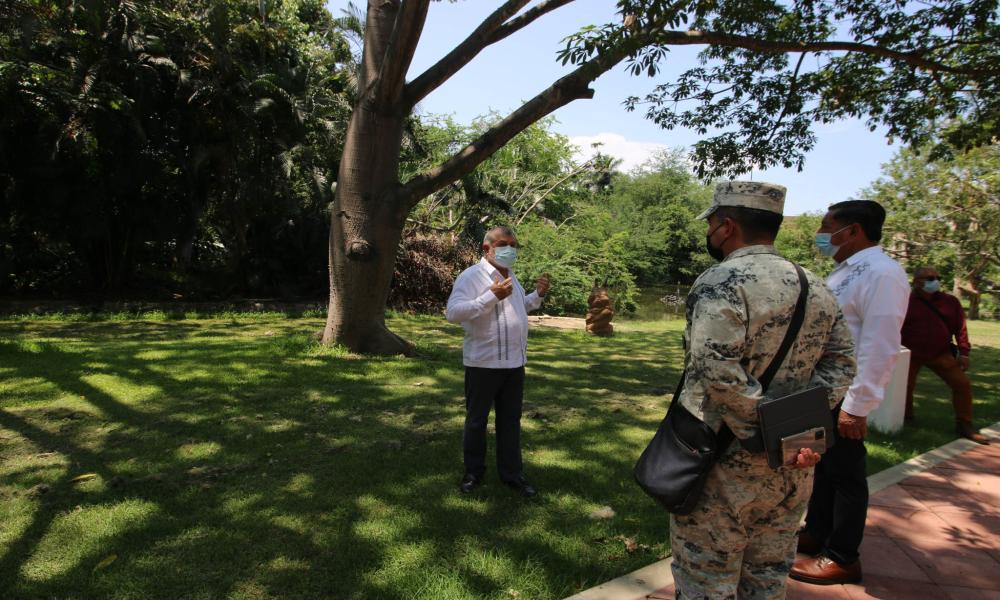 Conocen instalaciones del CUCosta e inquietudes de la comunidad universitaria