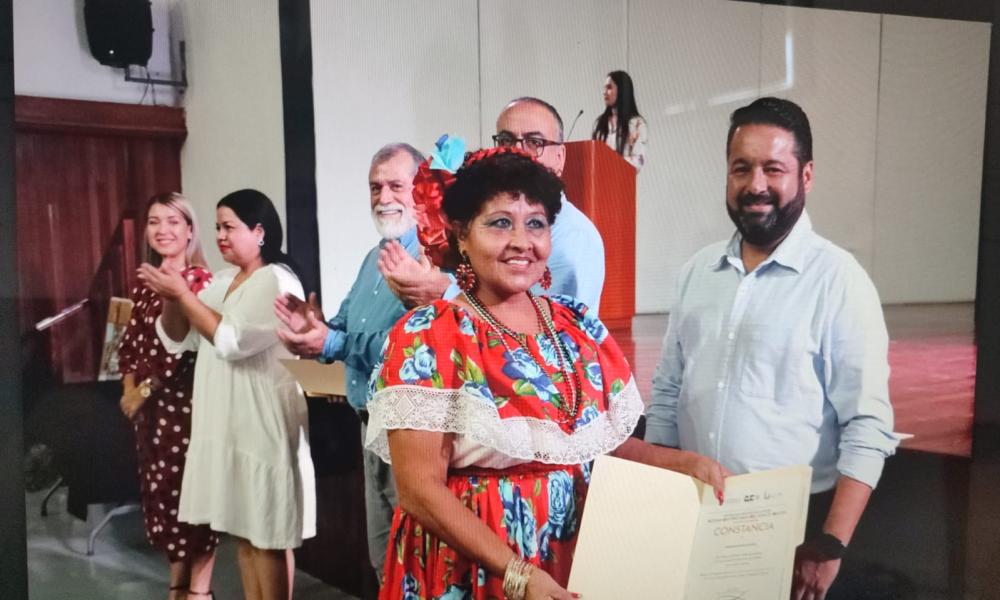 Emotiva clausura del programa del Sistema Universitario del Adulto Mayor en CUCosta