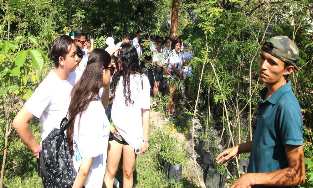 Recibe CUCosta a estudiantes y profesores de Biología de Zacatecas en estancia académica