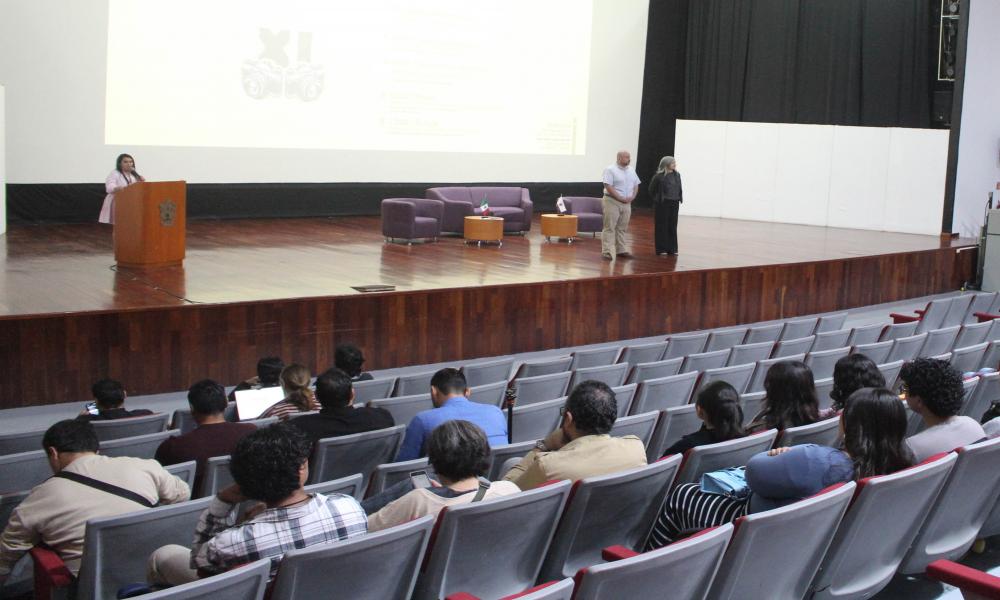 Celebra CUCosta 11 años de formar a los profesionistas de Artes Visuales para la Expresión Fotográfica