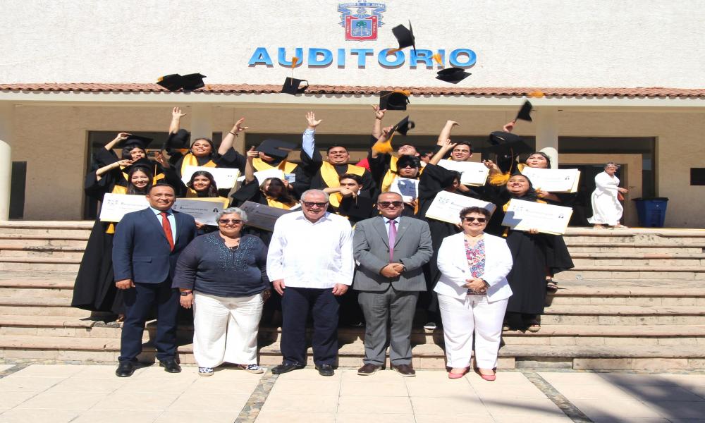 Se realiza doble acto académico en CUCosta de las carreras en Turismo y Ciencias y Artes Culinarias