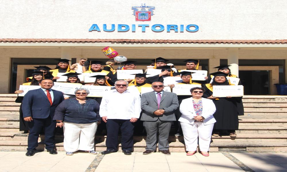 Se realiza doble acto académico en CUCosta de las carreras en Turismo y Ciencias y Artes Culinarias