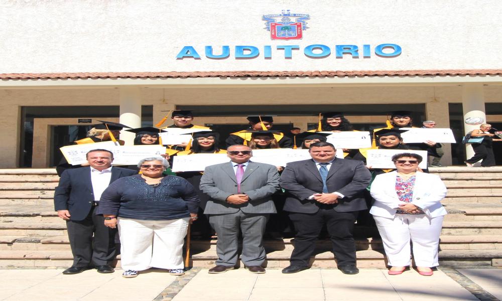 Se realiza doble acto académico en CUCosta de las carreras en Turismo y Ciencias y Artes Culinarias