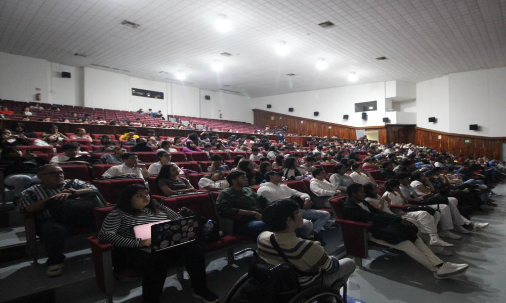 Se presentó en la Red Universitaria la conferencia virtual “Kick Off 2025 de la Materia Análisis de Problemas Globales del Siglo XXI”