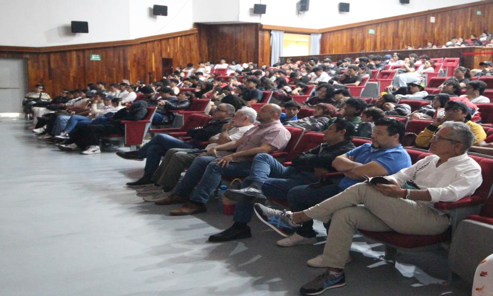 Se presentó en la Red Universitaria la conferencia virtual “Kick Off 2025 de la Materia Análisis de Problemas Globales del Siglo XXI”