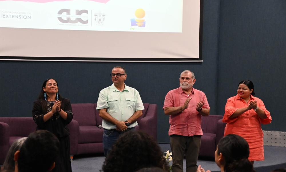 Reconocen a estudiantes por su destacada participación en “Zona Maco 2025”