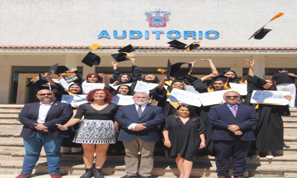 Con gran satisfacción se realiza triple acto académico en CUCosta