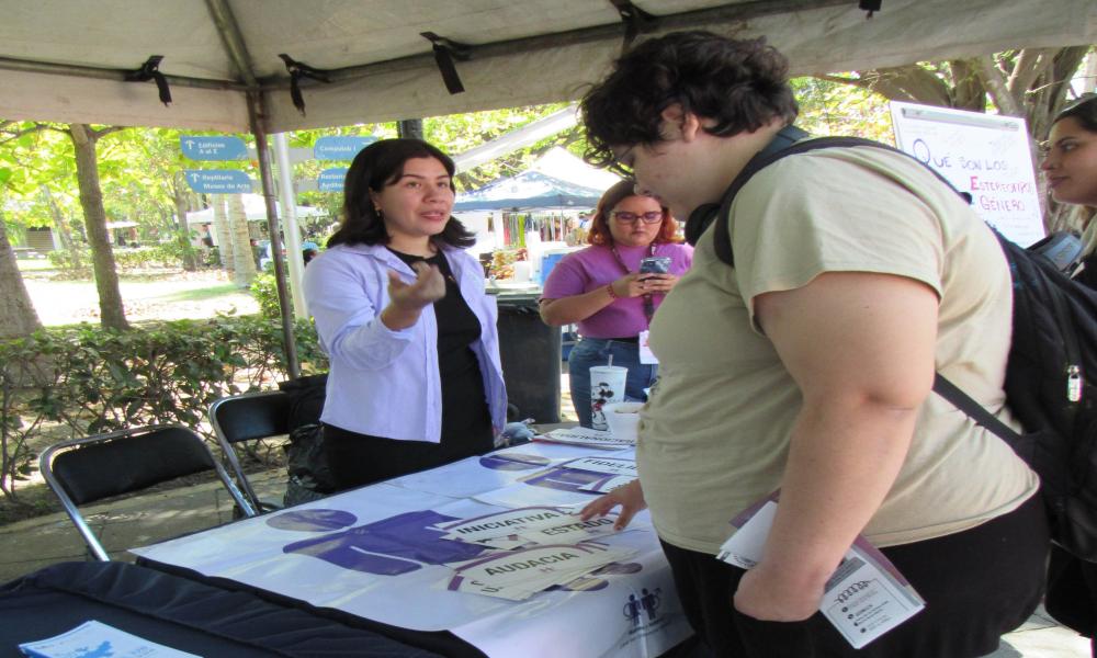 Se conmemora el Día Internacional con actividades artísticas e informativas en CUCosta