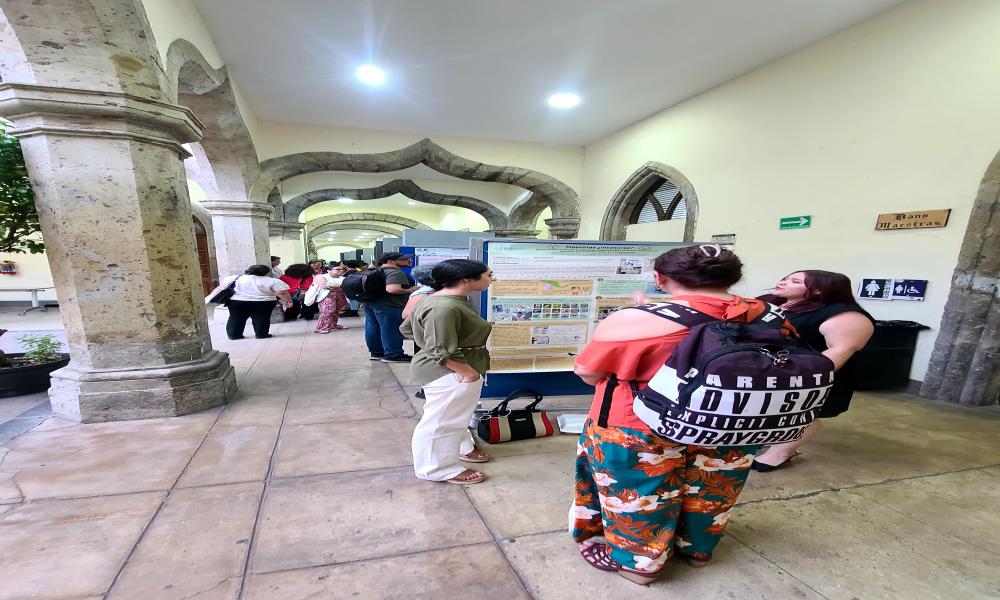 Estudiantes de Biología del CUCosta participan en Congreso Nacional de Educación Ambiental
