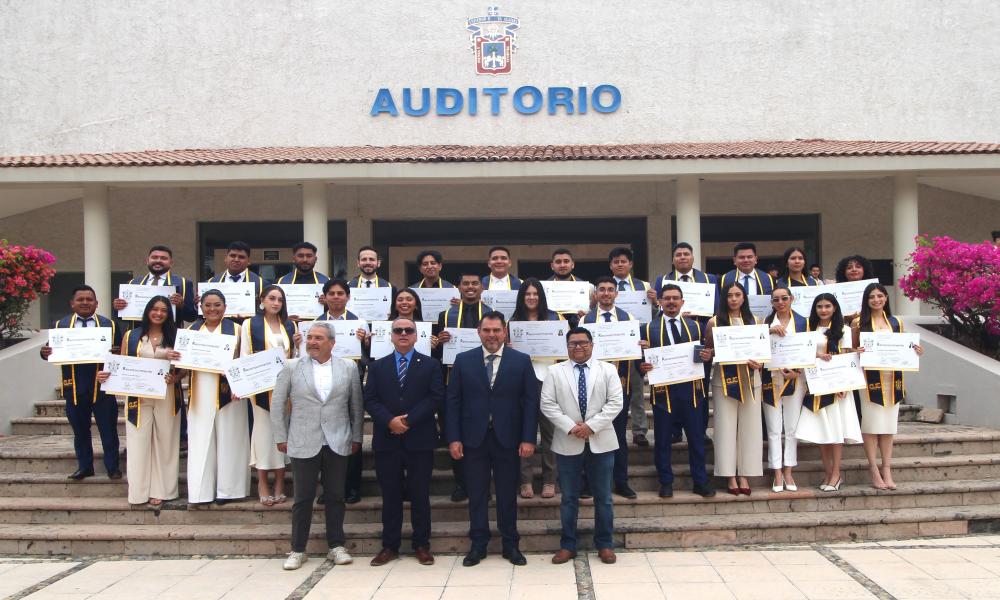 En CUCosta celebraron el acto académico de la XLII Generación de la Licenciatura en Arquitectura