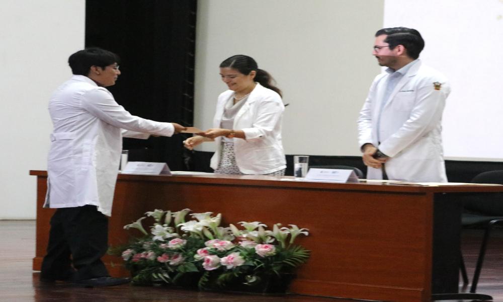 Ceremonia de Imposición de Batas Blancas y Elección de Plaza de Internado en Medicina