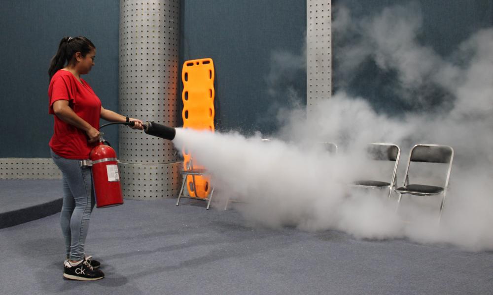 Conforman brigadas internas de Protección Civil en CUCosta con capacitación especializada