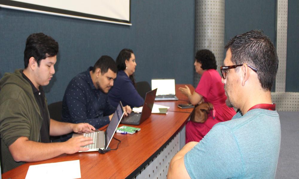 Apoyan a universitarios con asesorías gratuitas en el llenado de declaraciones anuales.